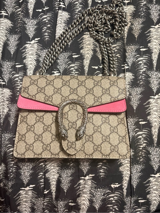 Gucci Handbags - Gucci Beige GG Supreme Crossbody with Pink Trim and Silver Chain